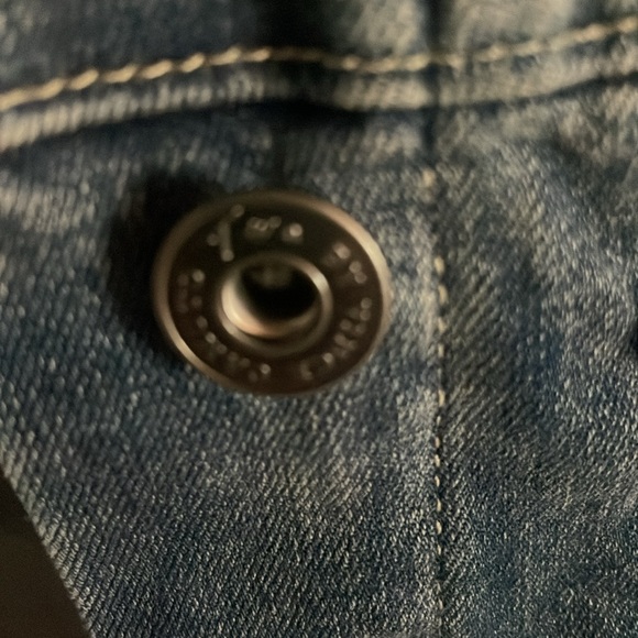 Jean jacket - Picture 3 of 7